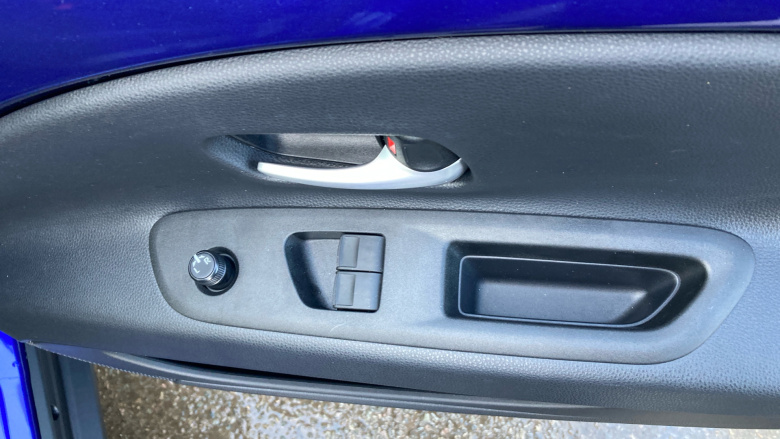 Toyota Aygo X 1.0 VVT-i Edge 5dr Petrol Hatchback